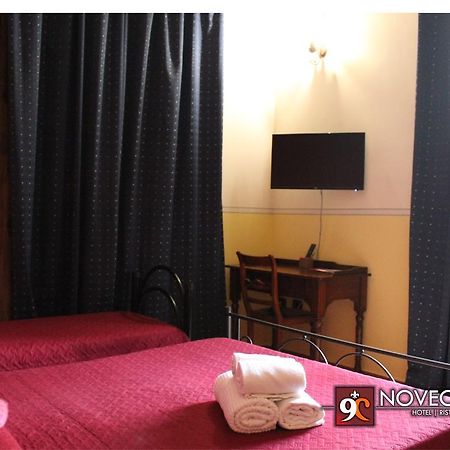 โฮเทล ริสโตรันเต โนเวเชนโต Hotel กาแซร์ตา ภายนอก รูปภาพ