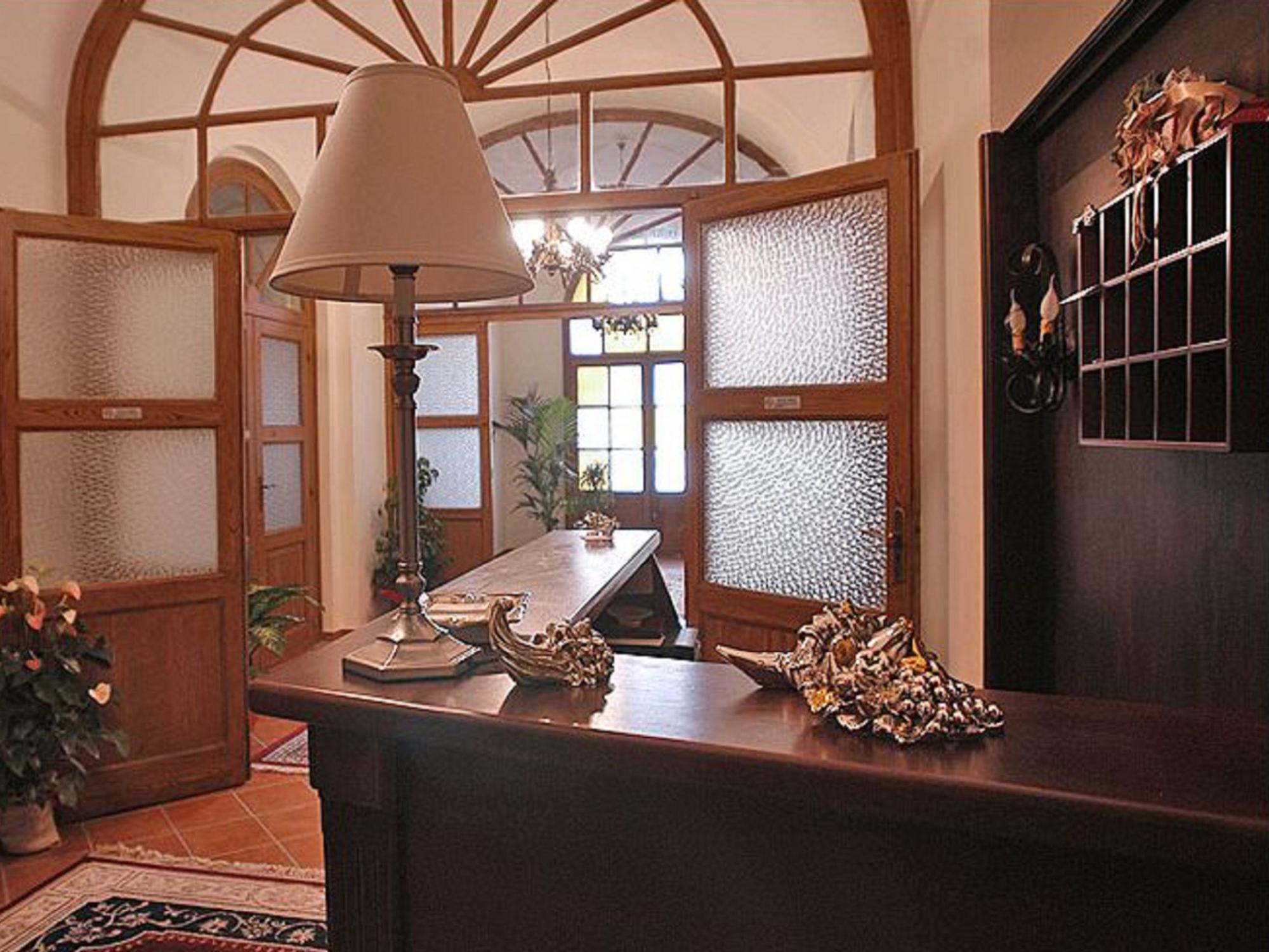 โฮเทล ริสโตรันเต โนเวเชนโต Hotel กาแซร์ตา ภายนอก รูปภาพ